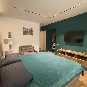  Apartment Downtown Albania